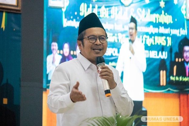 Prof. Dr. H. Saiful Jazil, M.Ag., conveyed wisdom about the glory of forgiving each other and building relationships as important capital for advancing institutions.