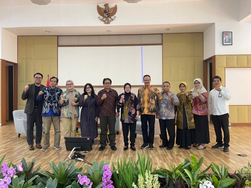 UNESA leaders and the Director of PUD as well as UNESA disability experts were speakers at the discussion forum at Indonesian Ministry of Social Affairs
