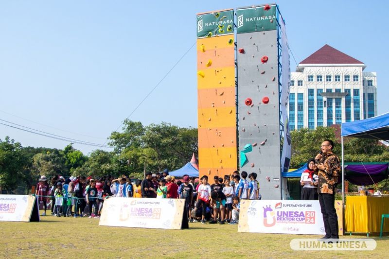 The UNESA Chancellor's Cup Rock Climbing Championship was enthusiastically attended by participants from various regions.