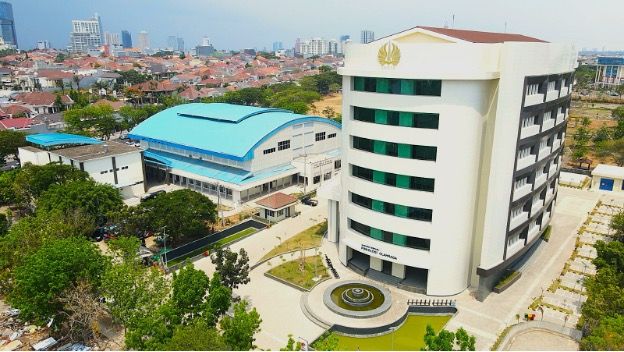 NEWLY INAUGURATED: The Faculty of Psychology building is located right on the west side of the UNESA Independent Learning Lab (Labmer) Campus 2 Lidah Wetan, Surabaya.