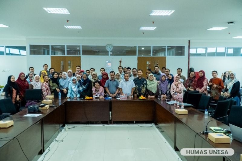 Resources and participants along with all experts and staff from the Directorate of Disabilities, Surabaya State University. 