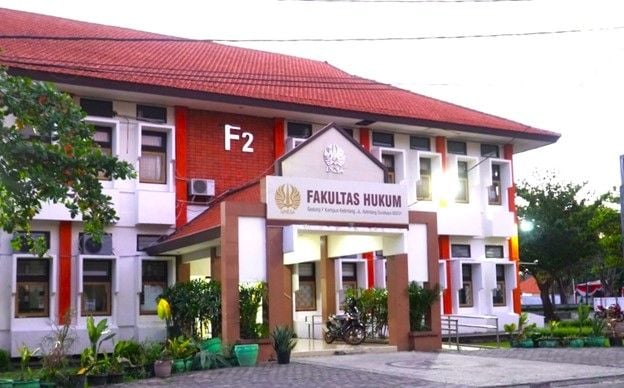 Surabaya State University (UNESA) Faculty of Law (FH) building located on Campus 1 Ketintang, Surabaya.