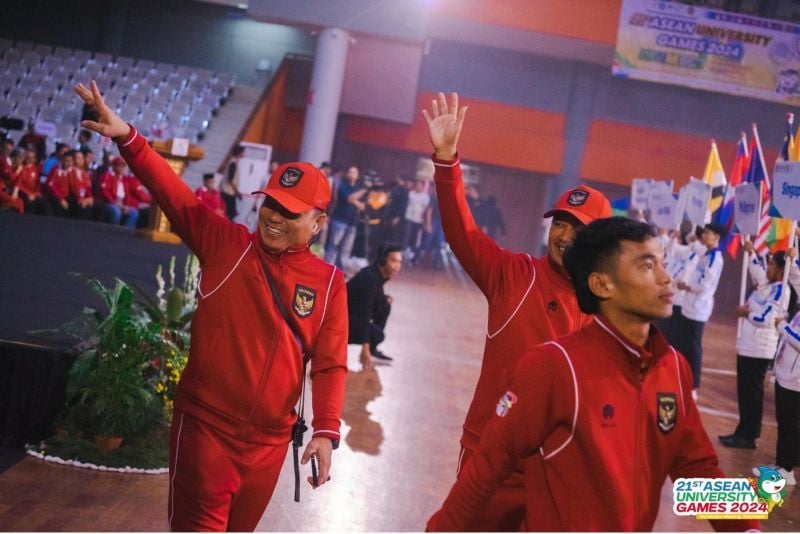 Indonesian contingent at the closing ceremony of AUG XXI 2024 at UM, Malang.