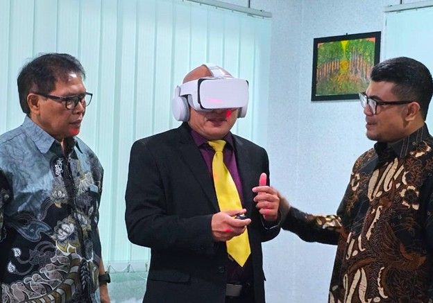 SEAMEO SEN is exploring Quran Recitation VR (QVR), one of UNESA's superior innovation products .