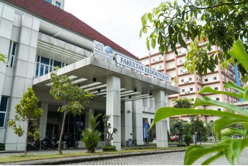 UNESA Medical Faculty Building located at Campus 2 Lidah Wetan, Surabaya