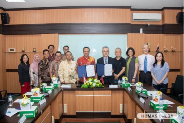 The leadership of UNESA and NTUST is committed to making this collaboration have an impact on improving the quality of the tridharma of higher education.