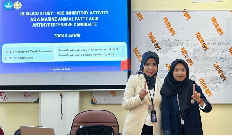 Maharani Dyah (right) with her final assignment supervisor (left) after the final assignment session (publication results) which were published in a reputable journal.