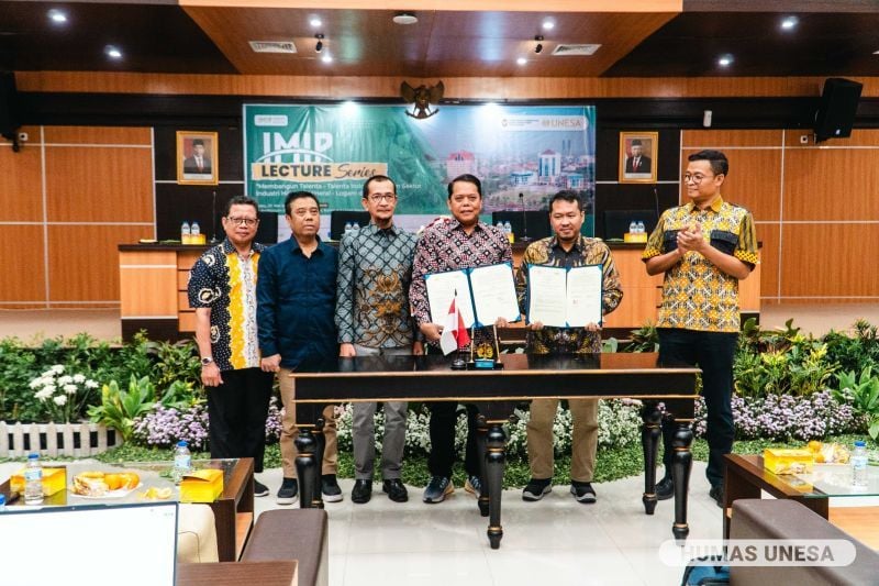 Signature of cooperation between UNESA and PT Indonesia Morowali Industrial Park (IMIP)