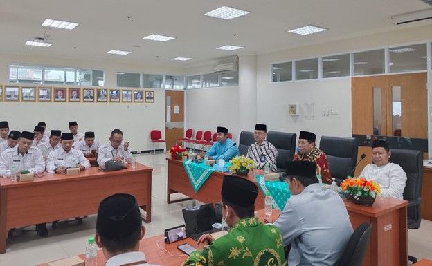 East Java MUI Education Commission and LPPM UNESA discuss cooperation.